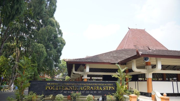 Politeknik Agraria STPN Politeknik Agraria STPN