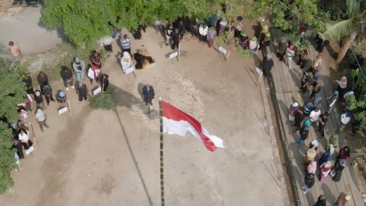 Upacara Rakyat Pegunungan Kendeng Upacara Rakyat Pegunungan Kendeng
